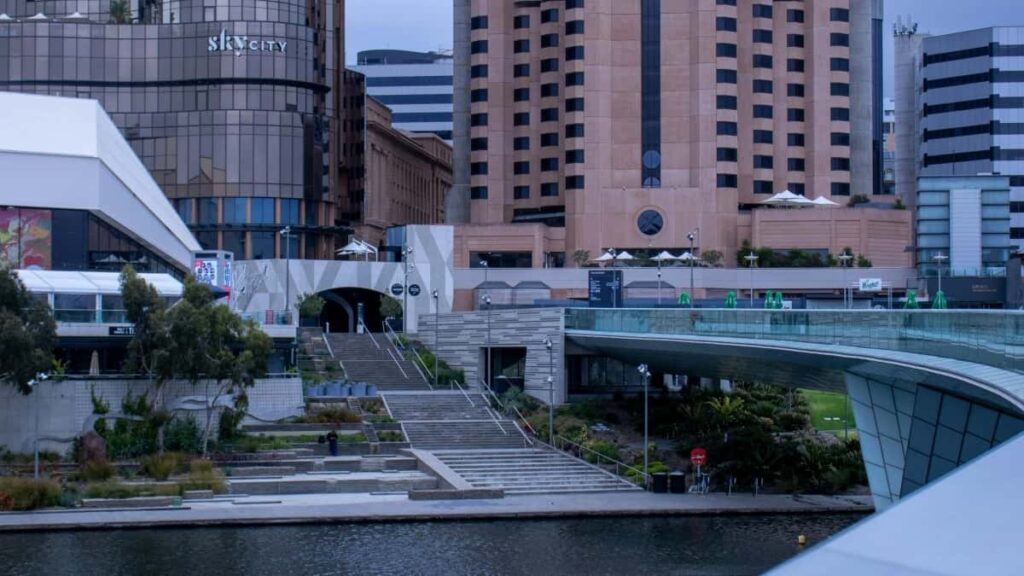 Praktican vodic za oglasivace iz Srbije: gde i kako pronaci norveske Twitch kreatore za affiliate kampanje, plus taktike, pregovori i primeri saradnje.