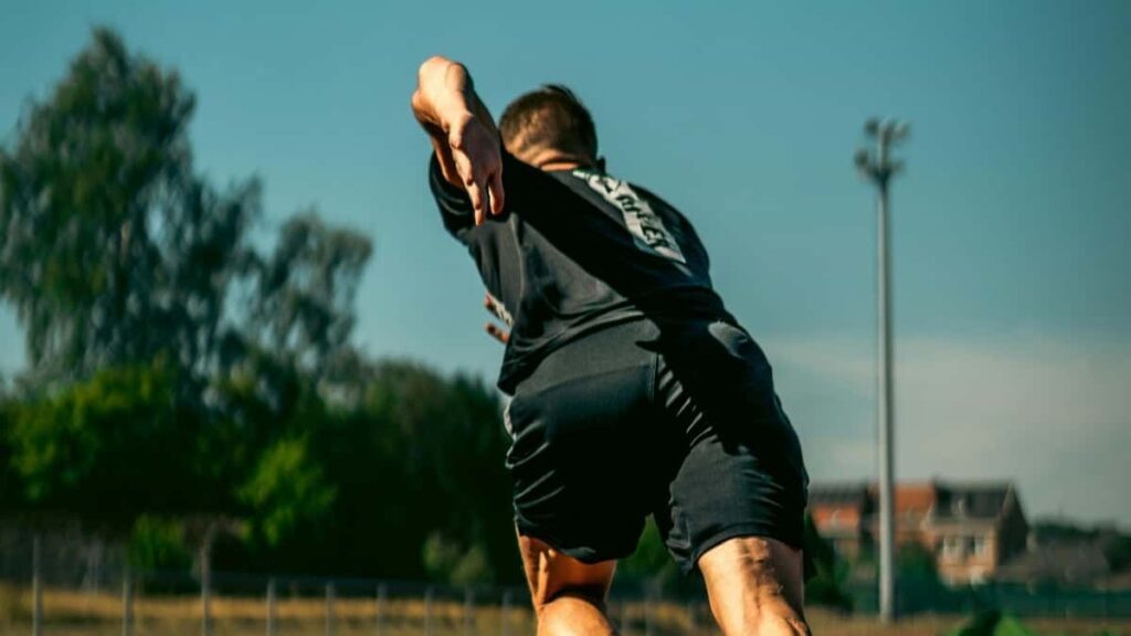 Praktican vodic za srpske kreatore: kako identifikovati, kontaktirati i ponuditi saradnju uruguajskim brendovima koji se reklamiraju ili ko-kreiraju sadrzaj vezan za Netflix. Strategije, primeri i taktike.