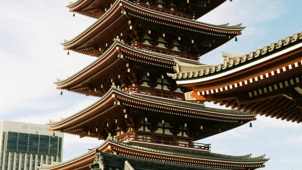 Praktican vodic za srpske kreatore: kako identifikovati, kontaktirati i sklopiti saradnju sa estonskim brendovima preko Lazada platforme za autentcne brendirane travel vlogove.