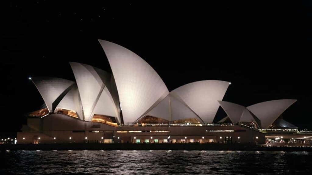 Praktican vodic za srpske oglasivace: kako locirati i angazovati argentinske OnlyFans kreatore radi rasta mobilnih instalacija taktike, rizici i konkretni koraci.