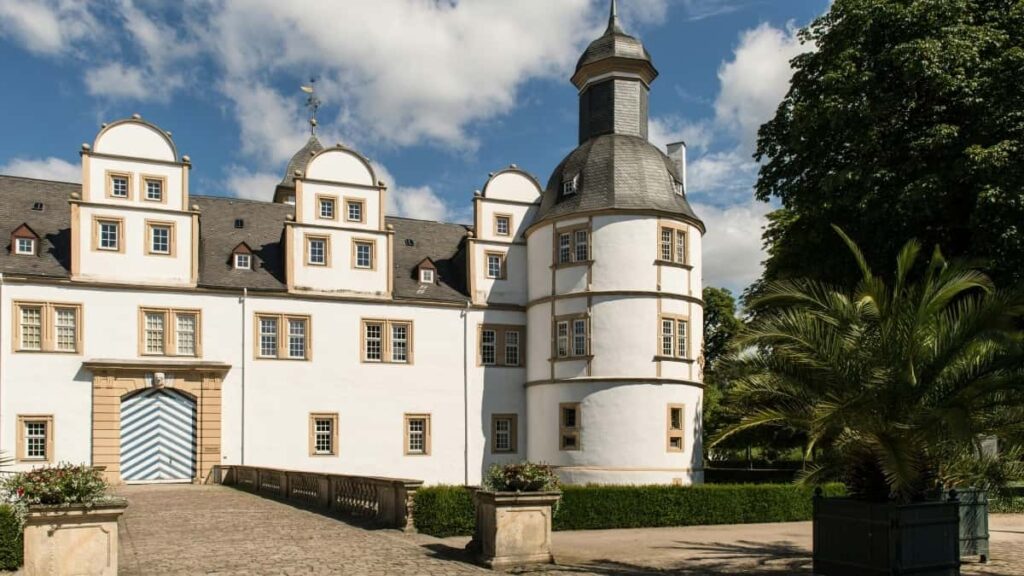 Praktican vodic za srpske kreatore kako da targetiraju urugvajske brendove na Douyin, koristeci live formate, AI-trendove i meunarodne strategije za brzi rast i GMV.