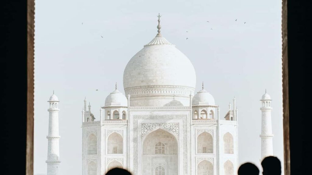 Praktican vodic za kreatore iz Srbije: kako naci, kontaktirati i graditi reputaciju kod brendova u Bosni i Hercegovini preko WeChat kanala.