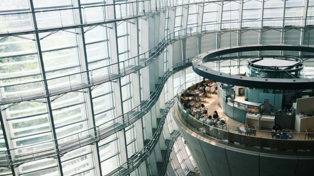 Praktican vodic za oglasivace iz Srbije: kako identifikovati, kontaktirati i aktivirati Discord kreatore iz Juzne Afrike za promociju online platformi za ucenje.