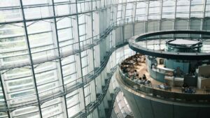 Praktican vodic za oglasivace iz Srbije: kako identifikovati, kontaktirati i aktivirati Discord kreatore iz Juzne Afrike za promociju online platformi za ucenje.